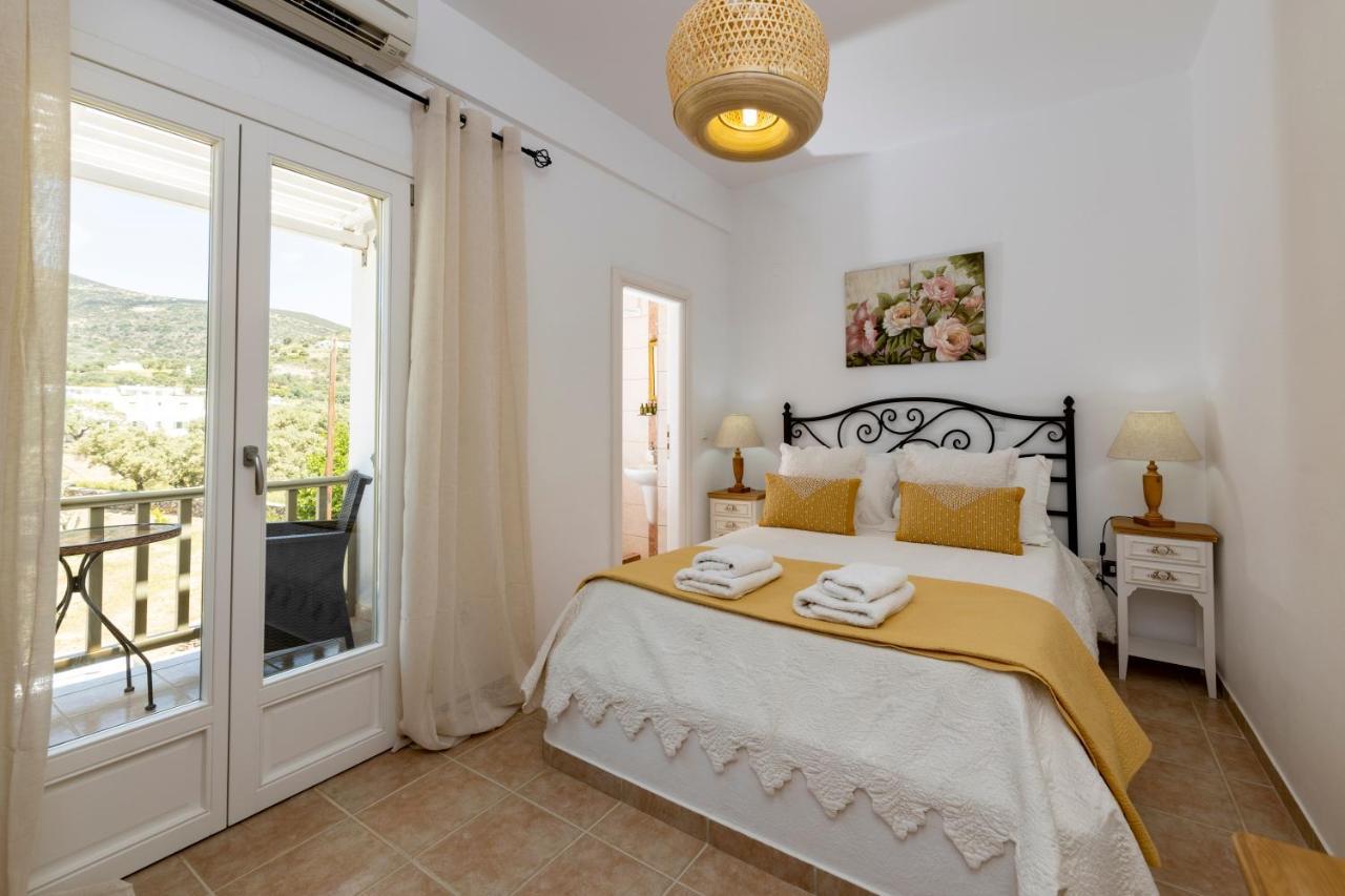 Pension Moschoula Platis Gialos  Exterior photo