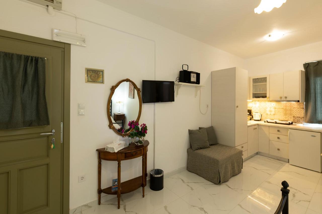Pension Moschoula Platis Gialos  Exterior photo